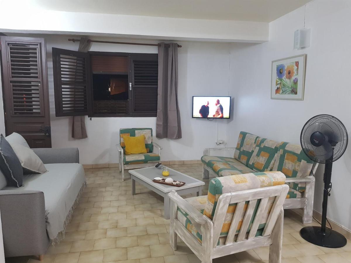 Roy'Al Beach Holidays Сен-Лу Екстериор снимка